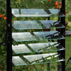 Fenêtre latérale à lamelles en alu noir pour serres de jardin Vitavia