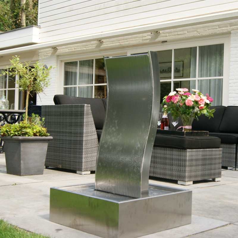 Fontaine Genova en inox kit complet avec pompe et bassin Ubbink