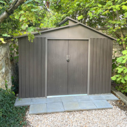 Abri de jardin métal avec puit de lumière 5,44m² imitation bois vieilli