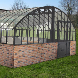 Serre Harmonie Amboise en aluminium et verre trempé 4mm sur muret 5,6x5,3m - Lams