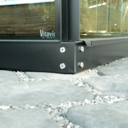 Embase H.6cm en acier noir pour les serres de jardin 3,8m² - Vitavia