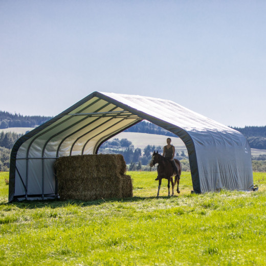 Abri pour animaux 49,6m² démontable en acier et polyéthylène vert – Shelter Logic