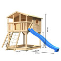 Cabane en bois avec toboggan bleu et échelle de cordes Benjamin Akubi