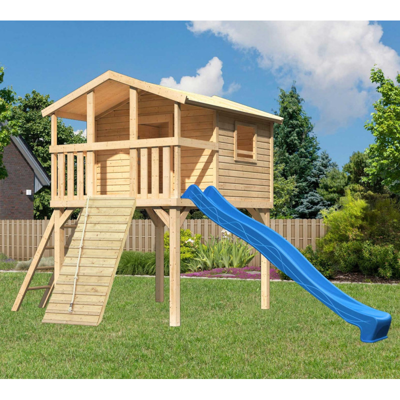 Cabane en bois brut - toboggan bleu - rampe en bois Benjamin Akubi
