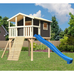 Cabane en bois gris - toboggan bleu - rampe en bois Benjamin Akubi